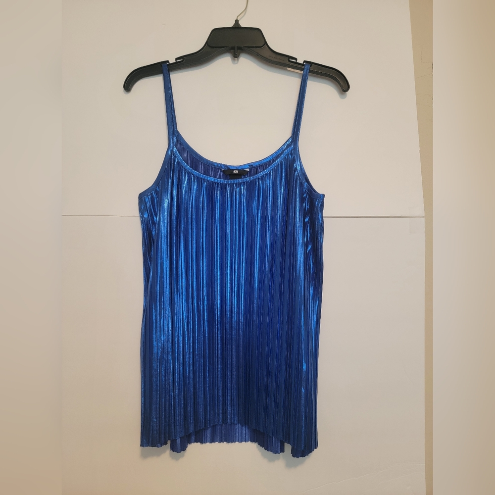 H&M, NWOT, Pleated tank top ribbon tie straps silver shiny metallic disco style
